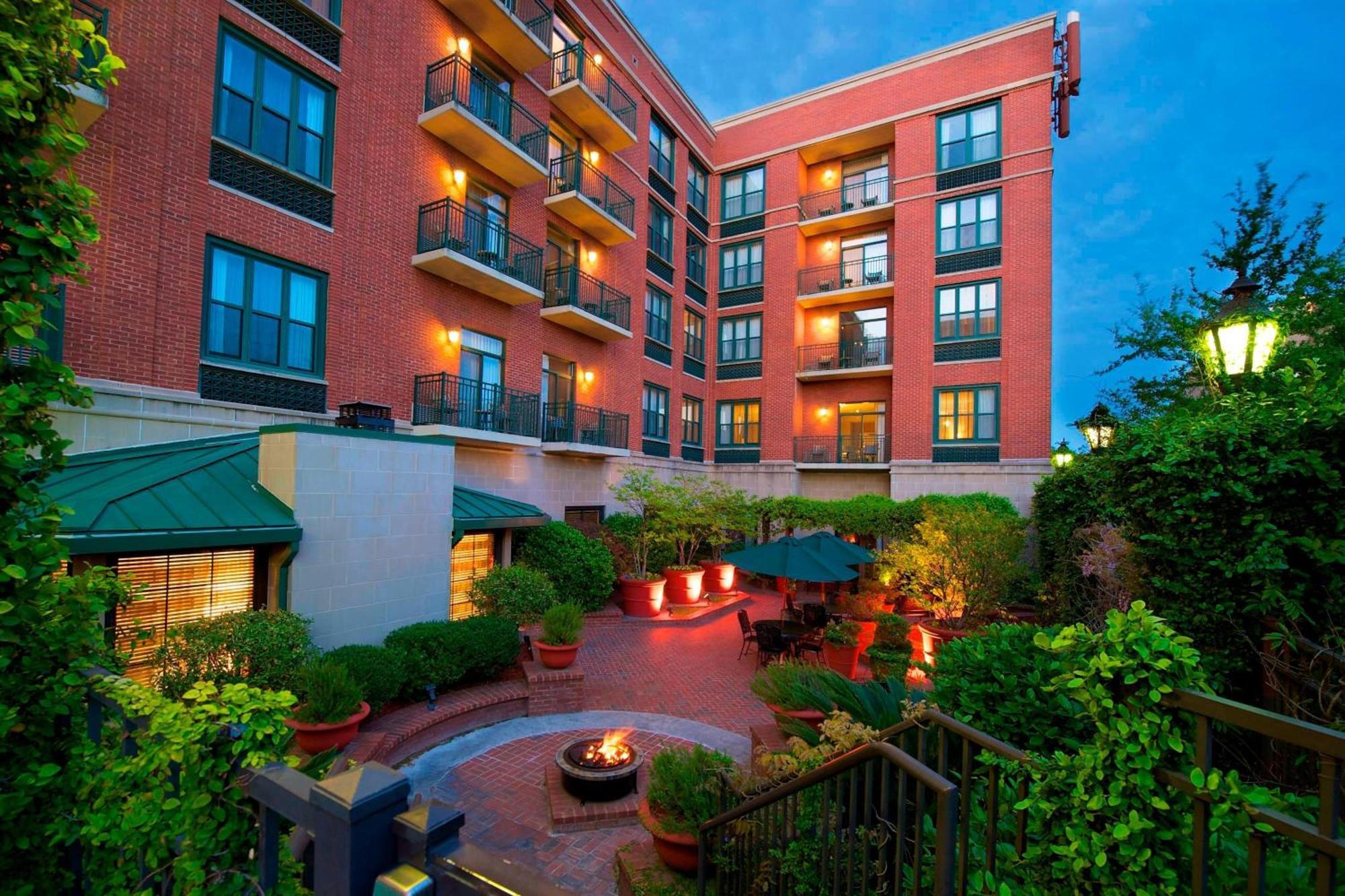 Courtyard By Marriott Savannah Downtown - Historic District Extérieur photo